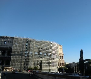 the obligatory pic of The Coliseum. it will be nice when the finish installing the new windows...